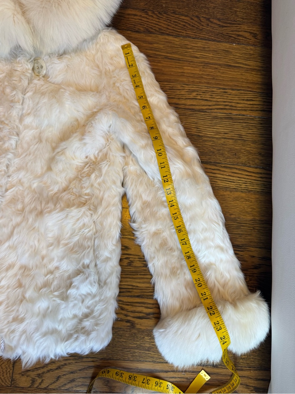 Luxury white curly sheep fur coat jacket with arctic fox hood - Picture 17 of 17